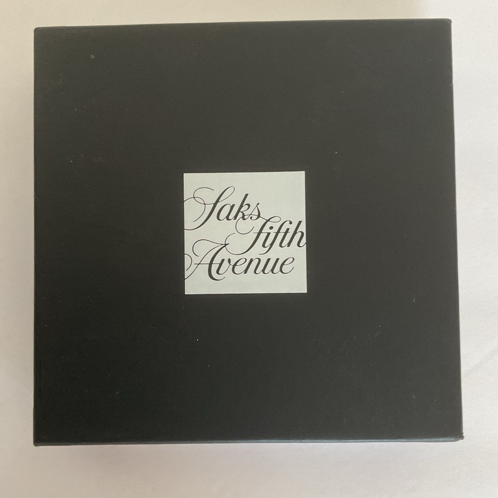 Saks Fifth Avenue Gift Box